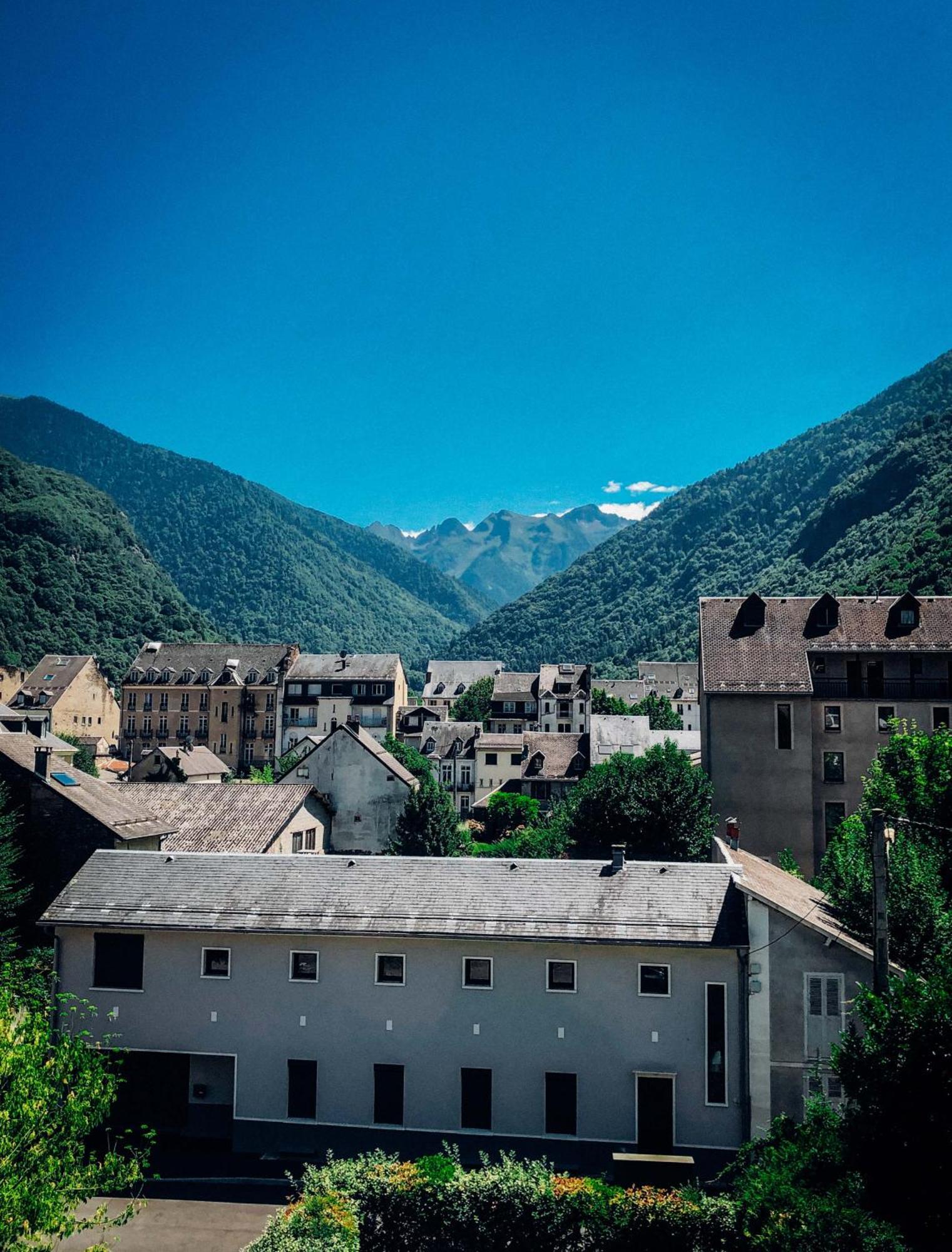 Cano'Py, Charmant 2 Pieces Avec Vue Montagne En Coeur De Ville Bagnères-de-Luchon Exterior foto